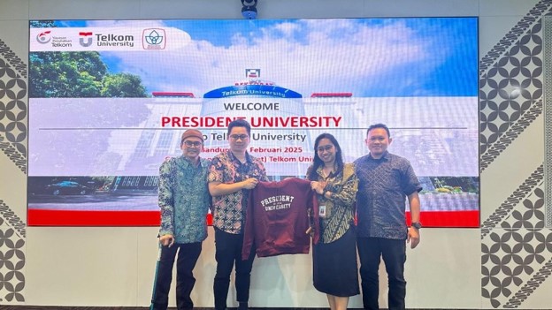 Benchmarking DPMI President University ke Telkom University